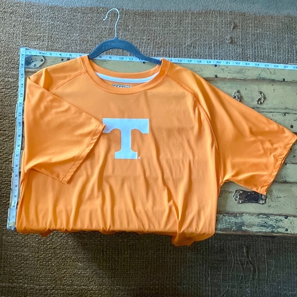 UNIVERSITY OF TENNESSEE VOLUNTEERS T LOGO LIGHTWEIGHT SHORT SLEEVE SHIRT MENS L - Picture 2 of 11